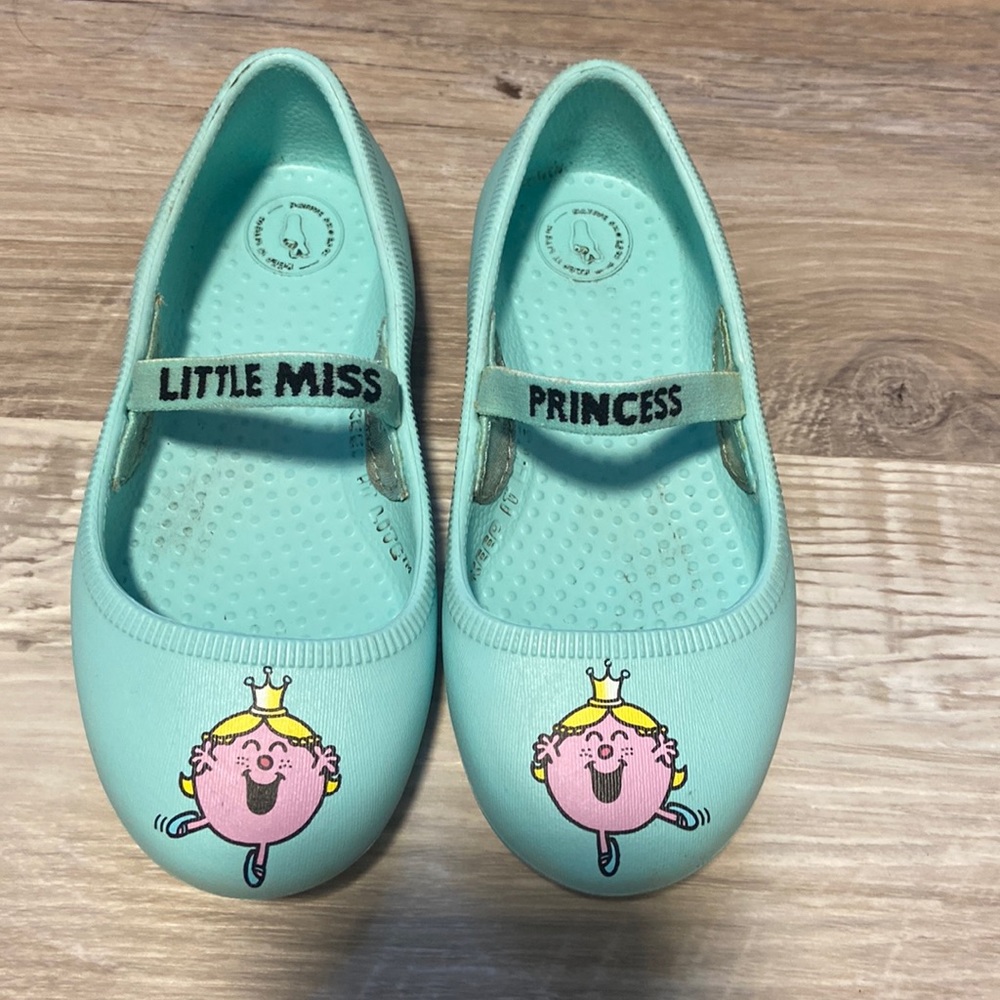 Native shoes size c10